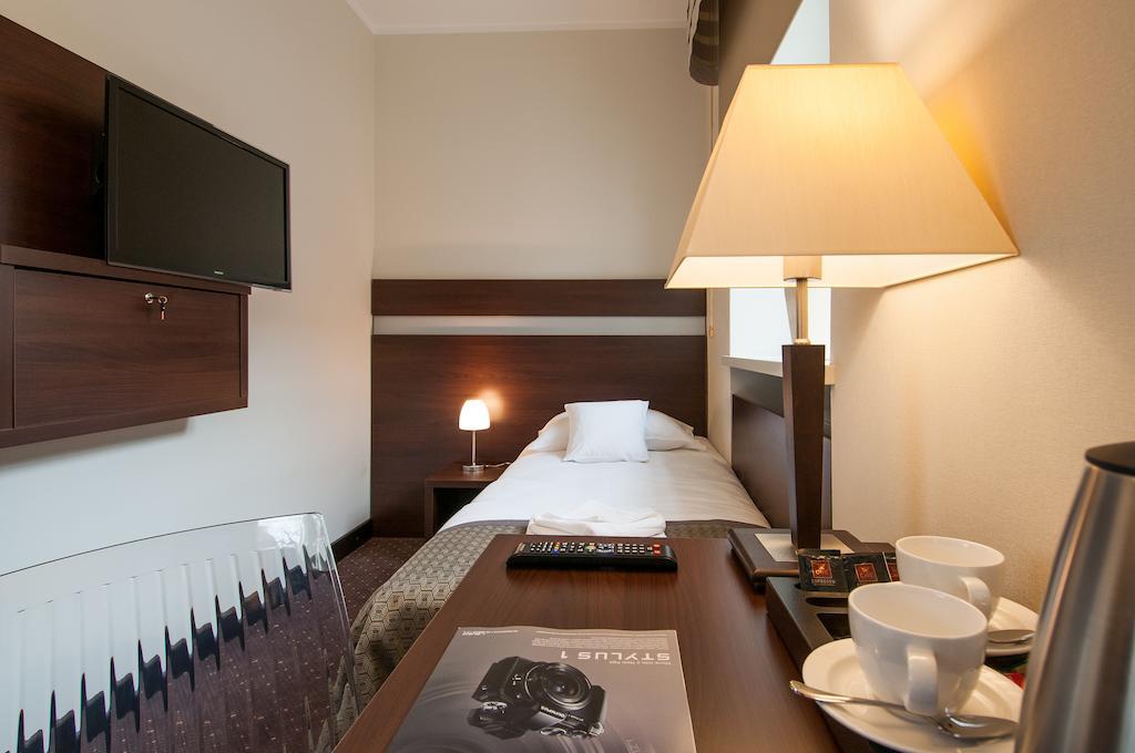 B&B Wieniawa Parking I Sniadanie W Cenie! Breakfast And Parking Included! Leszno  Room photo