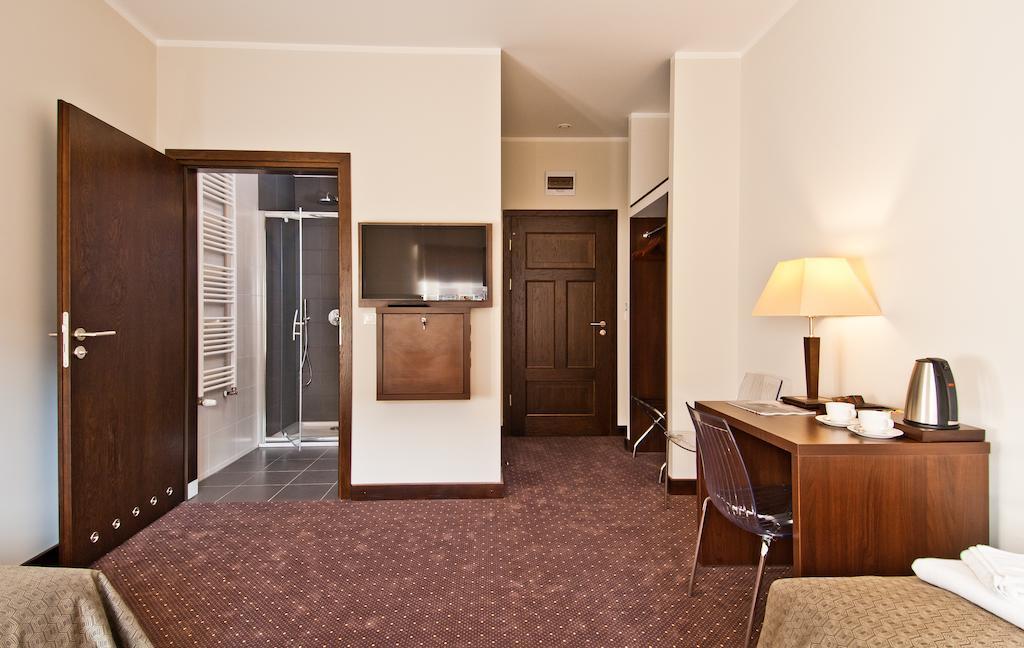 B&B Wieniawa Parking I Sniadanie W Cenie! Breakfast And Parking Included! Leszno  Exterior photo